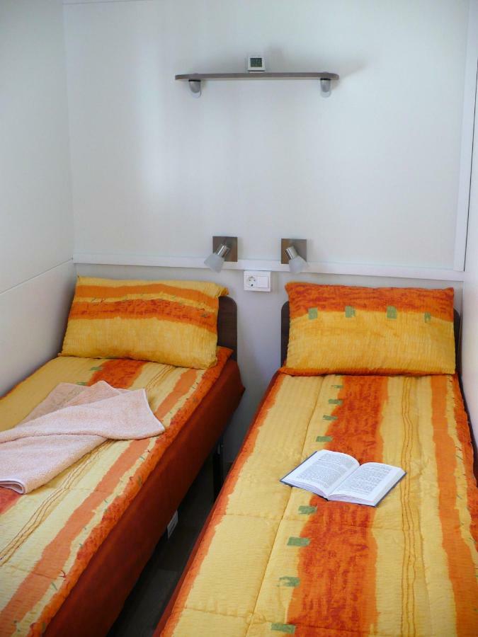 Victoria Mobilehome In Centro Vacanze San Francesco دونا فيردي المظهر الخارجي الصورة